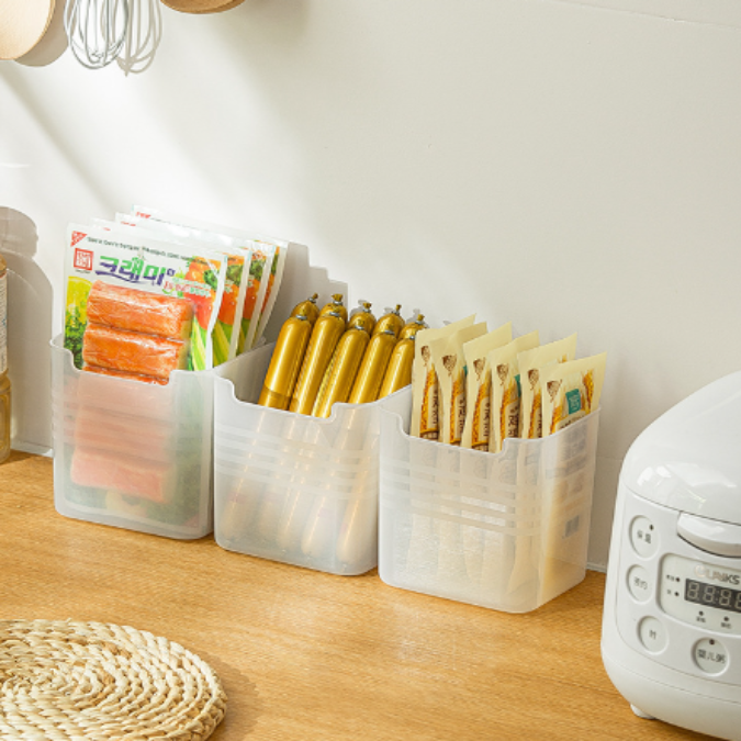 clear fridge side door storage bin for drinks and condiments